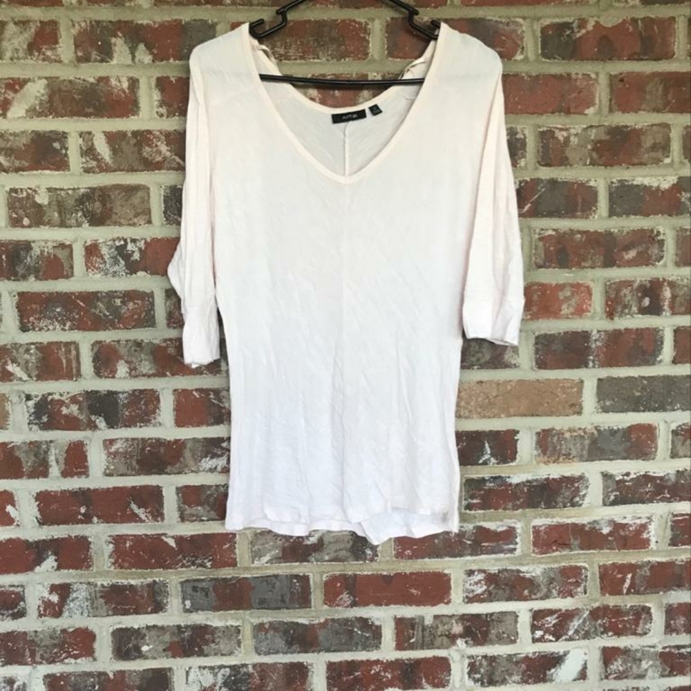 V neck top